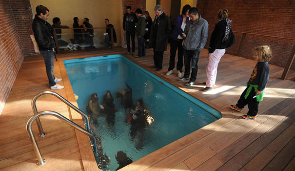 Fake Swimming Pool #design #arquitectura #fotografia